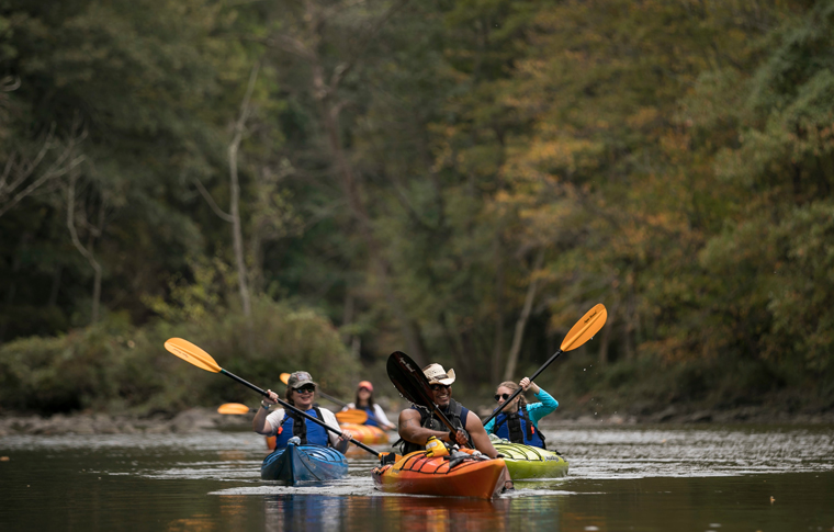 kayak van rental